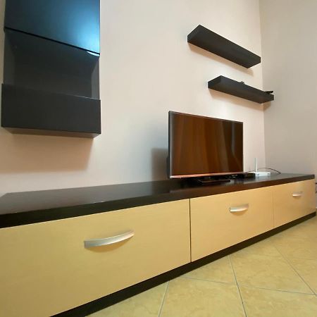 Noar Apartment Sarande Bagian luar foto