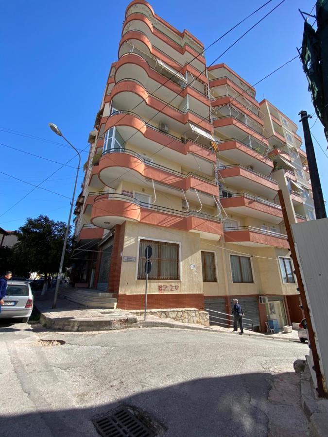 Noar Apartment Sarande Bagian luar foto